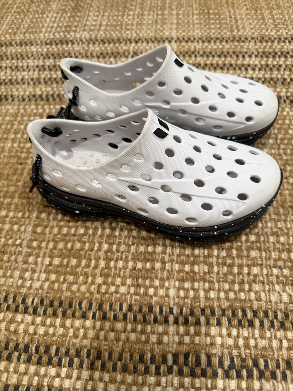 Kane Footwear Kids Breathable White Slip-On Sneakers with Black Speckled Sole - Picture 2 of 3
